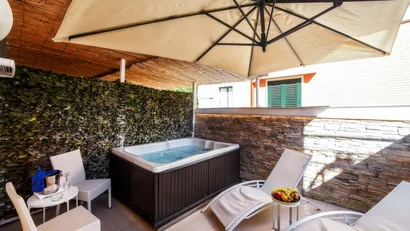 Hotel Amalfi. 3 stelle di design che brillano sulla Costiera Amalfitana.